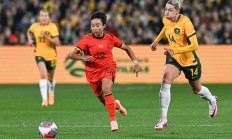 米兰体育-女足球员为卫冕冠军不懈奋斗的简单介绍