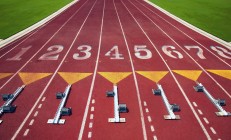 米兰APP下载-绿茵场与球台的双重奏，英格兰鏖战瑞典，王皓刷新纪录之夜