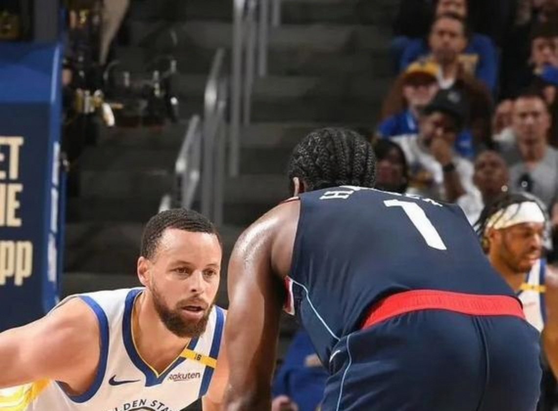 关于快船鏖战勇士，克莱统治全场的信息