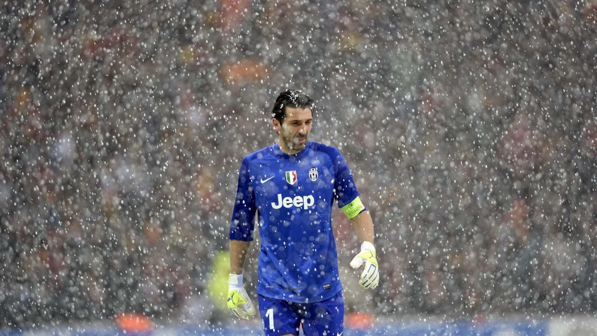 当格子军团遇上大黄蜂,恩佐的隐形琴弦如何拨动比赛命脉